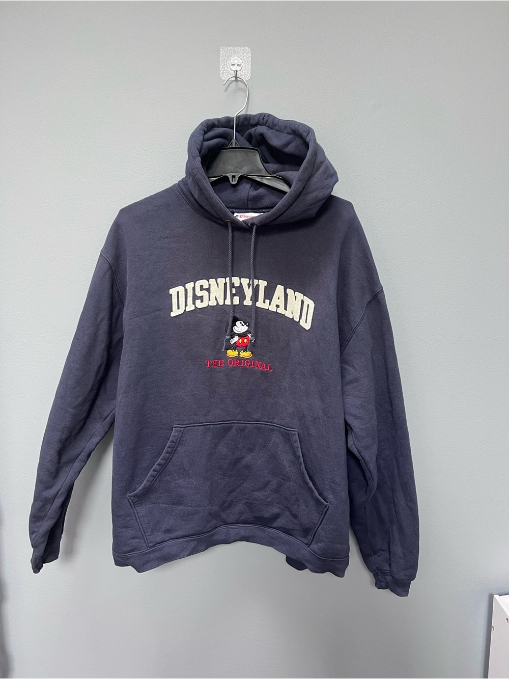 Vintage Disney Navy Hooded Sweatshirt with Mickey Graphic